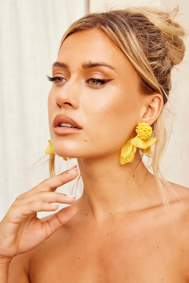 Little Secret Earrings - Yellow