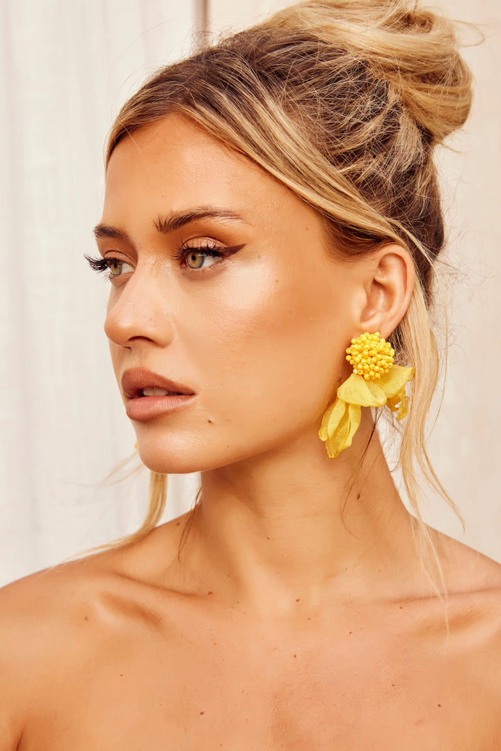 Little Secret Earrings - Yellow